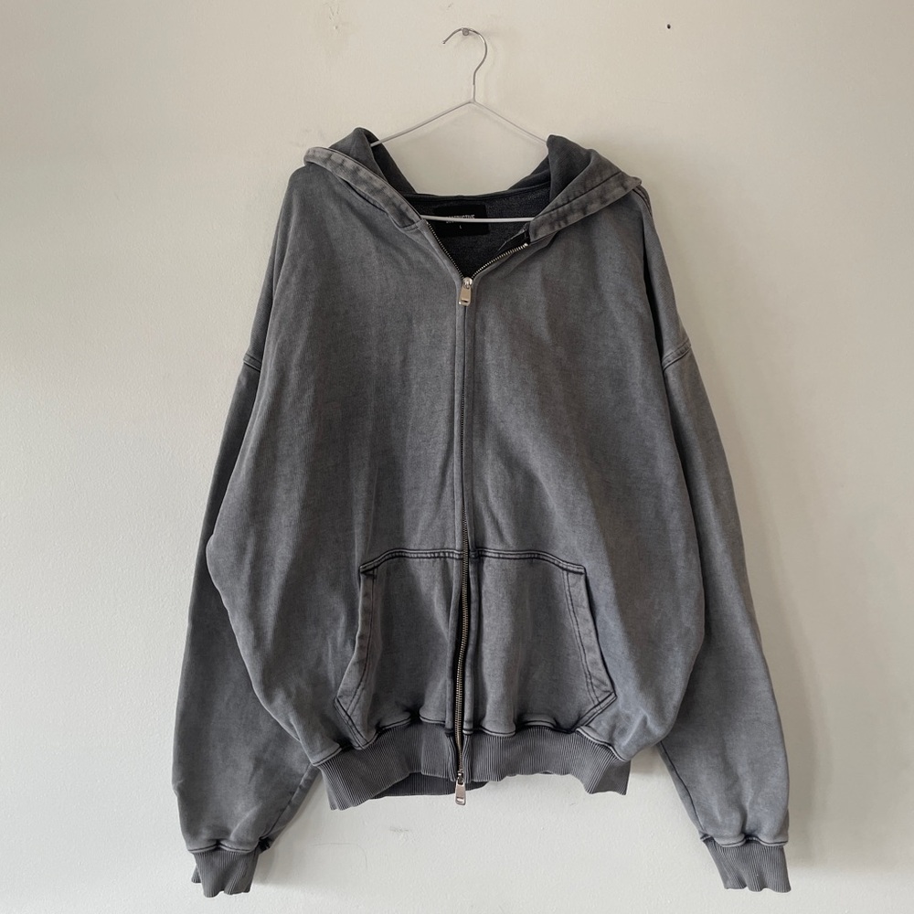 Destructive Washed Grey Zip-Up Hoodie Size Men’s Large